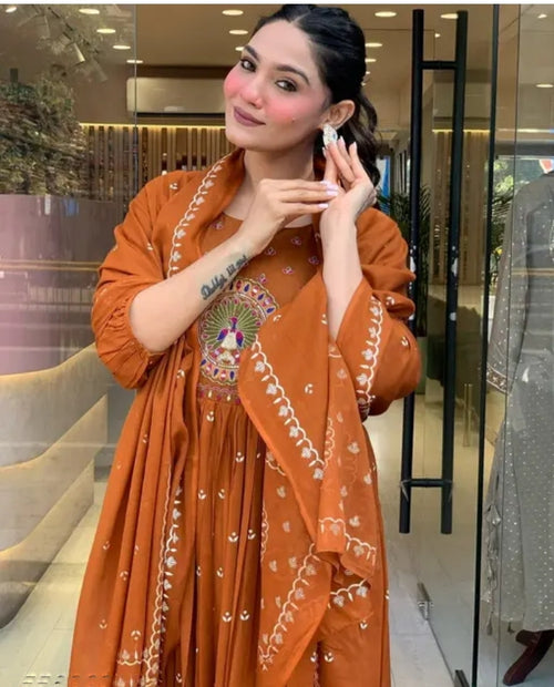 Charvi Alluring Kurtis